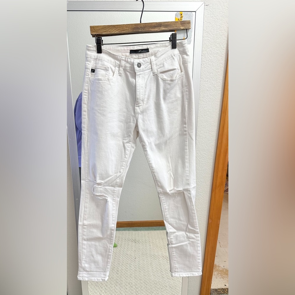 Kancan, high raise, white distressed skinnies